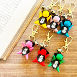 これはパパ泣いちゃうな！ 100均で作れる「手形キーホルダー」が最高の父の日プレゼントすぎる