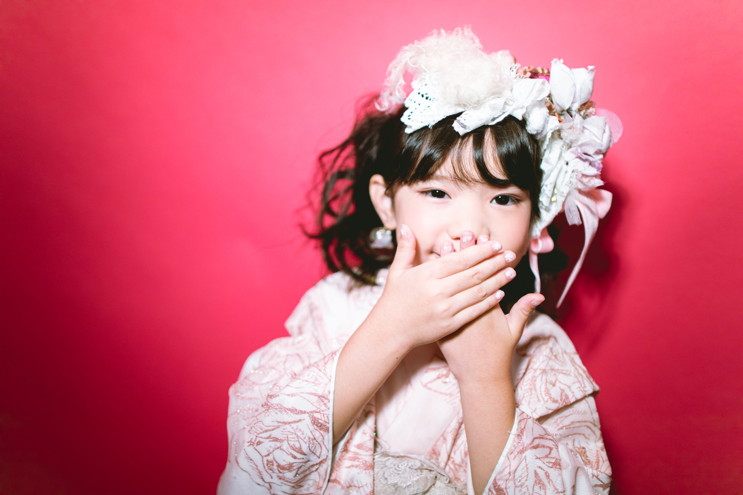 七五三のドレスに合う髪型は？お姫様になれる髪型のセット手順を解説おすすめの写真スタジオが見つかる写真館アワード