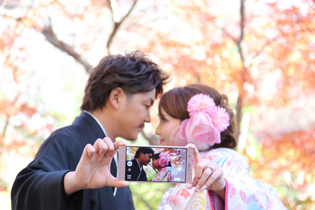 和装前撮り小物16選 定番・トレンド・手作りオリジナルなアイテムや演出アイデアが満載