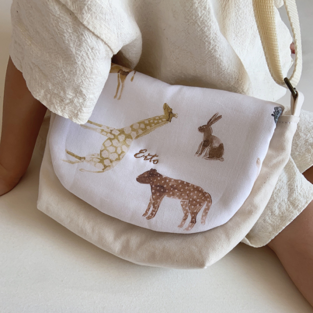 子供のショルダーバッグ ワイワイわんちゃんNUNOTOIRO