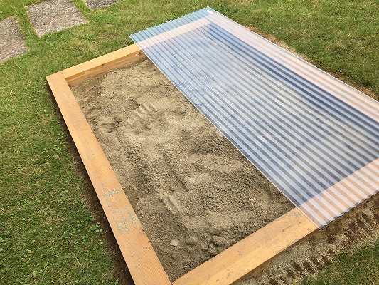 砂場DIY～木製の可動式蓋がベンチに変身～