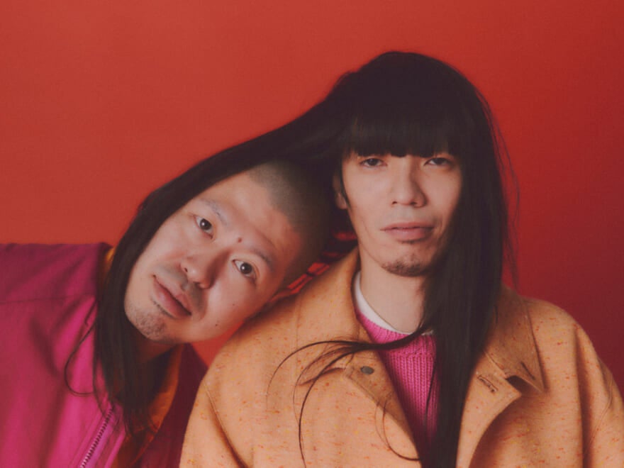 金属バット友保の家族構成は5人！父親は公務員で母親の職業はライター？お笑いブログ