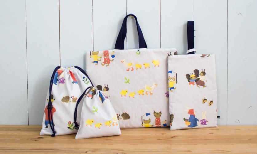 入園・入学グッズ手作りキット ６点セット 恐竜のパレード クリームブルーnunocoto fabric