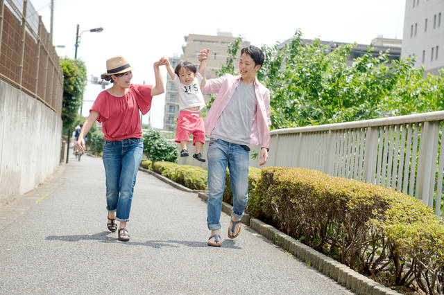 子どもが手をつなぐのを嫌がる！どう対応したらいい？ - たまGoo