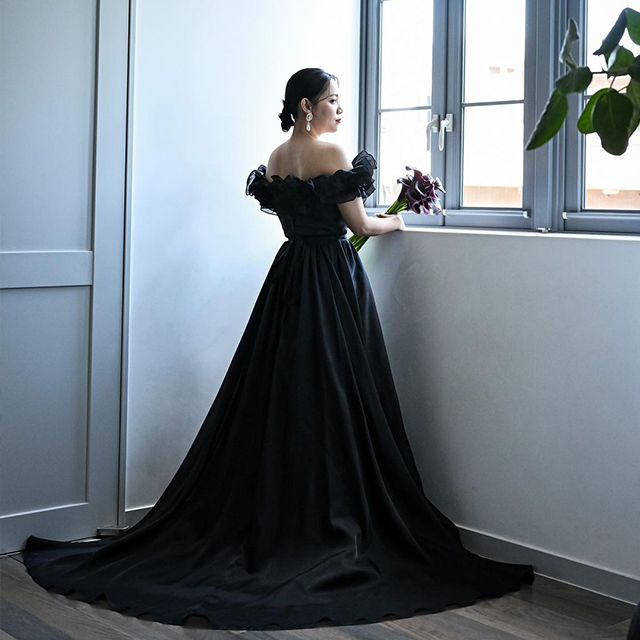 ウエディングドレスの純白に込められた意味とは 花嫁衣装の歴史ディアハート