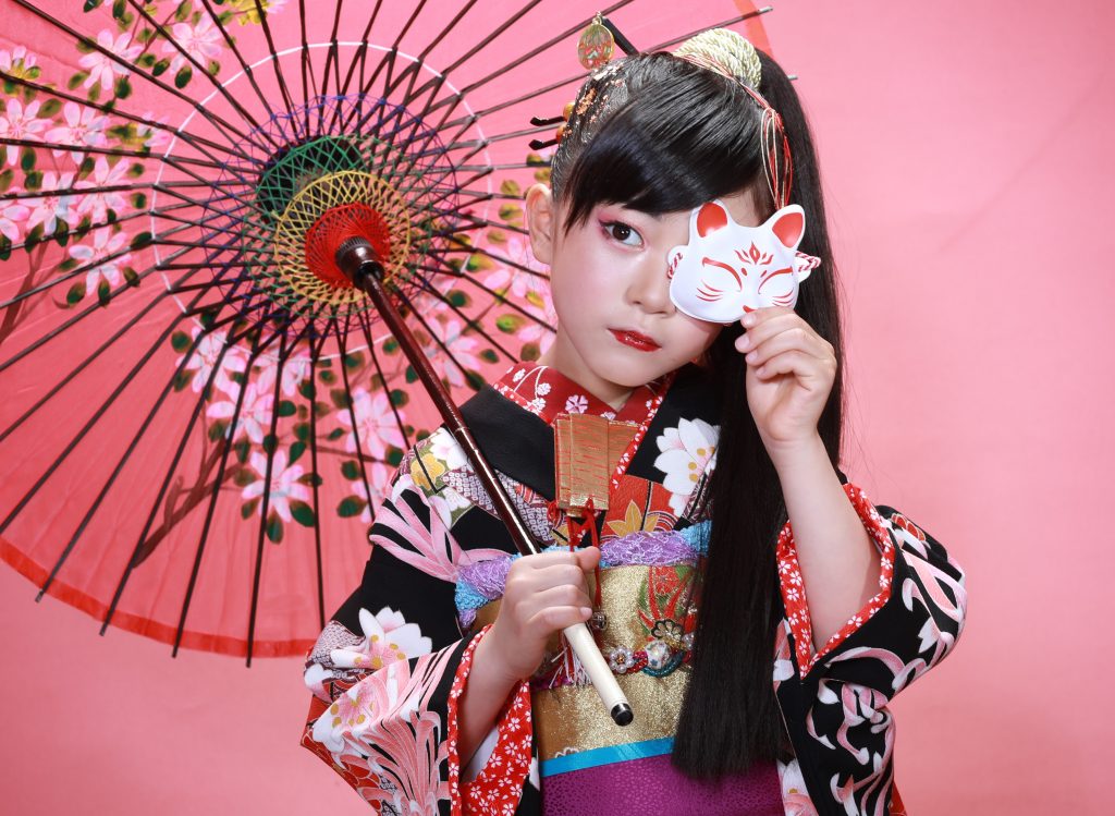 7歳の七五三の髪型でお悩みの方へ！ドレスに似合う髪型を解説します着物や振袖の販売・レンタル・写真撮影 愛美寿館 新潟市