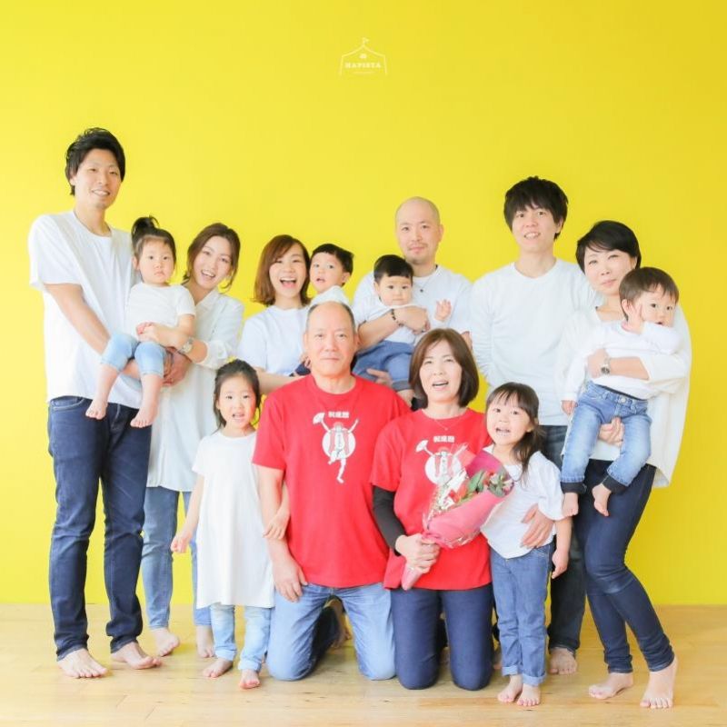 プロが教える！おしゃれな家族写真のコーディネートと撮影アイディア特集 - ライフNowライフスタジオ