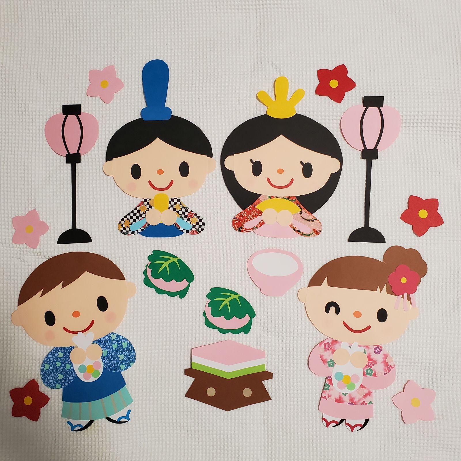 ひな祭り おひなさま 雛人形 画用紙 壁面製作 製作キット 保育園 壁面製作 お雛様 ひな祭り 製作キット 製作 壁面 装飾 飾り 3月 春 保育園施設 型紙 保育製作キット販売☺︎ 通販 13220008Creema クリーマ