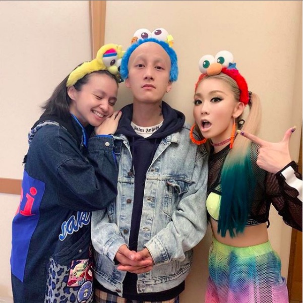 家族写真とかほっこりです!!」」 倖田來未、レイザーラモンHG誕生日会で夫や妹・misono夫妻と“爆笑”ショット 1 2ねとらぼ