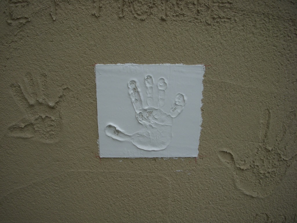 施工例「手形を入れた門柱のオープン外構工事」兵庫県姫路市