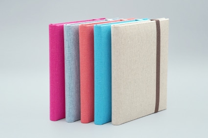 🎀💕はっぴばああ💓💗ｱﾆｬｰｰｰｰアルバム作成birthdayalbumバースデーサプライズバースデーフォトアルバムバースデーアルバムアルバム作りアルバム作成中記念日アルバムanniversary20歳アルバム手作りお誕生日プレゼント色紙フォト