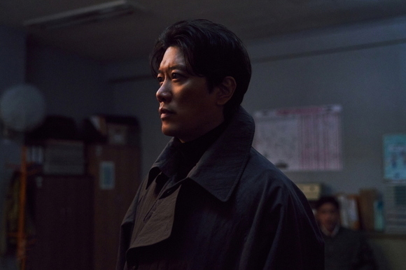 放送人パク·スホンの娘パク·ジェイと俳優シム·ヒョンタクの息子シム·ハルが生涯初の「指の指のツーショット」を残した。生後283日と164日、生まれたばかりの2人の子供の出会いは、見るだけで笑みを浮か- MK