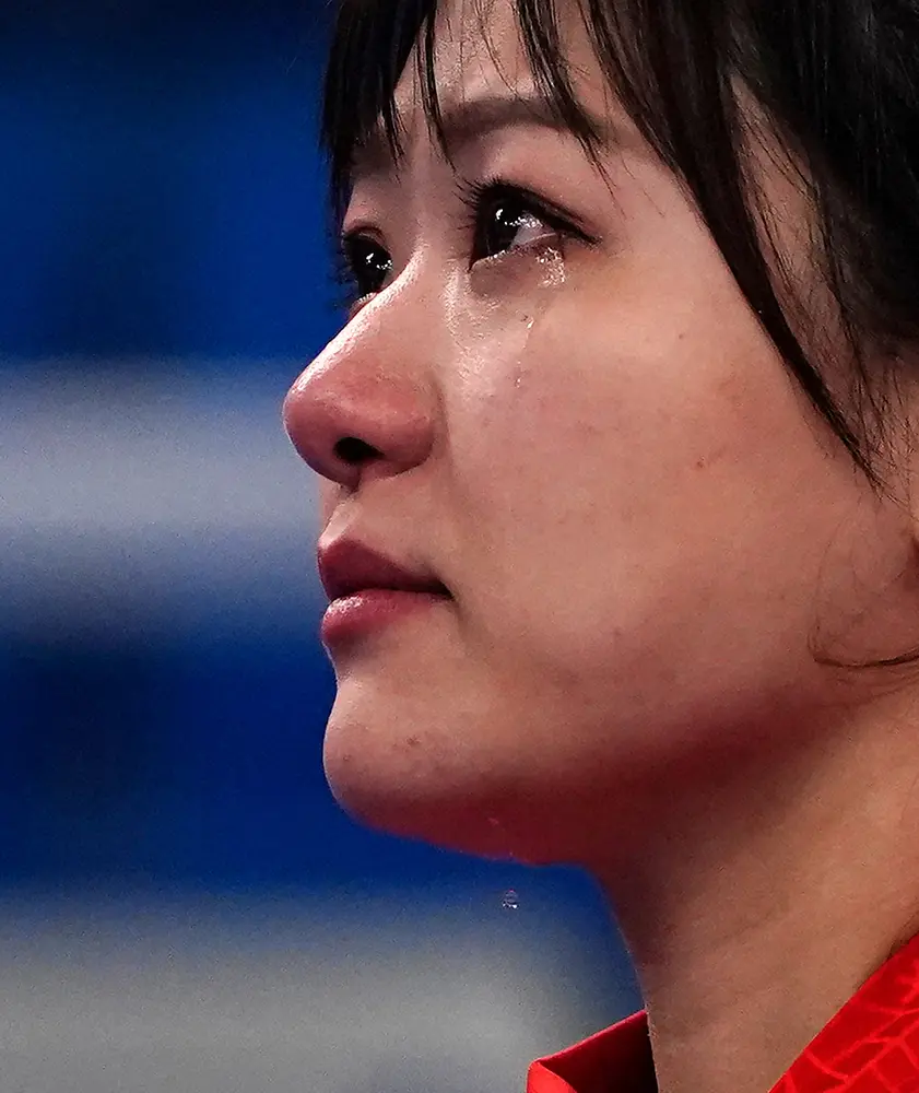 カーリング・吉田知那美 父の死去を明かす「ちちのことを考えると涙が溢れて止まらなくなります」思い出写真とともに心情つづる スポーツ デイリースポーツonline