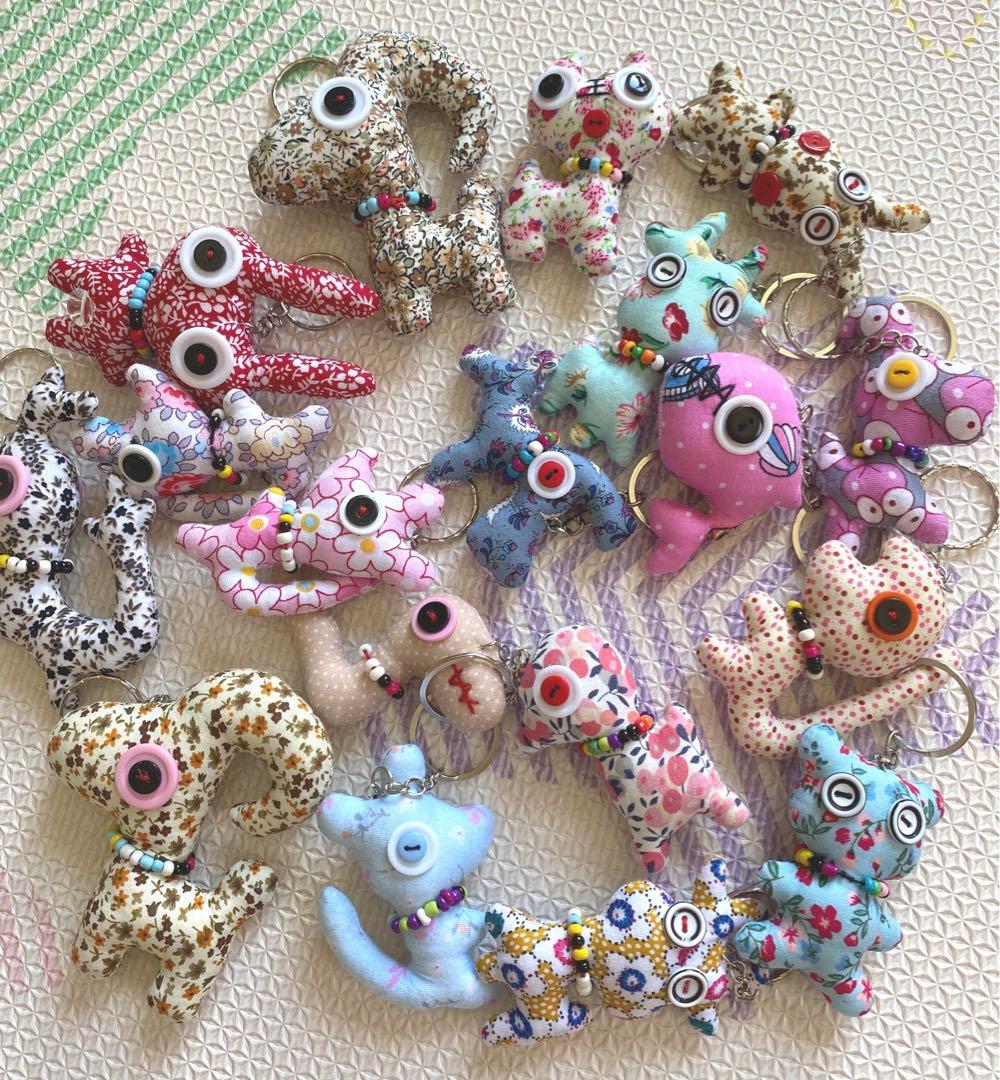 プラバン ちぢみくん鉄製キーホルダー 3個入鉄製キーホルダー キーホルダー キット ストラップ 工作 手作り 知育玩具 おもちゃ 子供 キッズ知育 玩具 プラ板 オリジナル おうち遊び 小学生 低学年 男の子 女の子: リビングート ANA Mall店ANA Mallマイルが