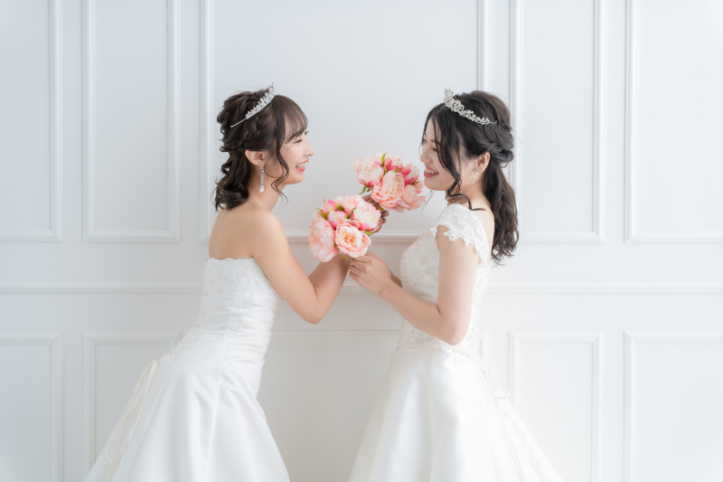 記事全文 一ノ瀬文香＆杉森茜 誓いのキス初公開！同性婚挙式で涙の告白 - スポニチ Sponichi Annex 芸能