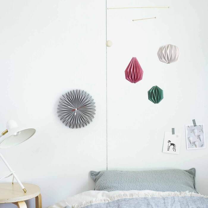 天井をおしゃれに彩る♪「吊るすインテリア」のおすすめ＆作り方アイデア集キナリノ