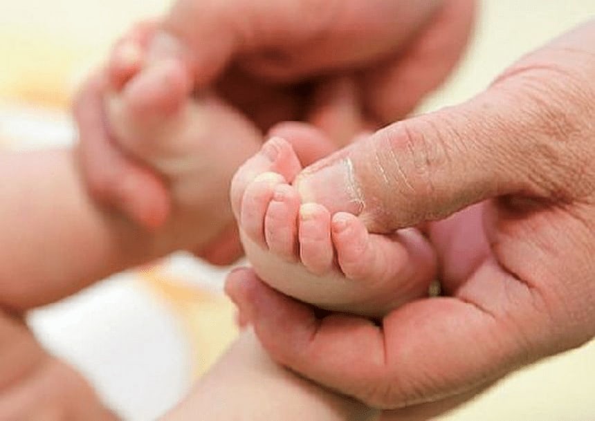 赤ちゃんの原始反射と知育玩具の効果についてGENI ジェニ 公式オンラインショップ