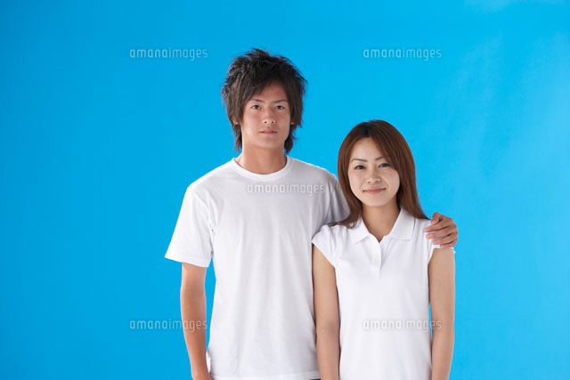 ハグするときの手の位置で心理がわかる！男性が好む女性の手の位置も紹介4MEEE