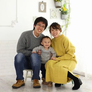 脱・普通写真！家族写真をおしゃれに変える簡単リンクコーデ - 七五三,成人式,フォトウエディングの撮影なら阿部写真舘 茨城 プレイアトレ土浦店へお任せ