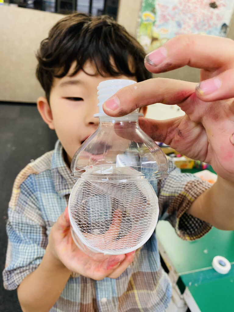 2歳の娘に「アクリルモップ・子供用なんちゃって掃除機」を手作り - yuuai-blog