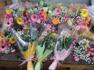 高校 卒業式 花束TikTok