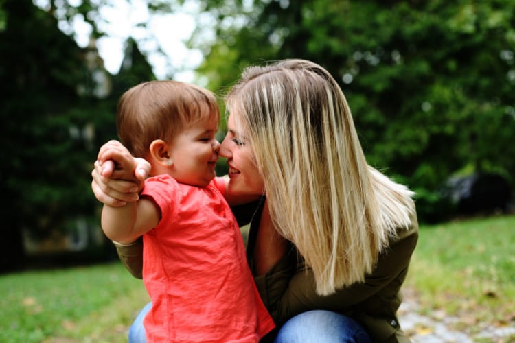 プロポーズの英語例文30選 「結婚しよう」を英語で映画みたいに伝えるならどんな言葉？プリザーブドフラワーの通販は大阪の専門店フルールドゥマカロン