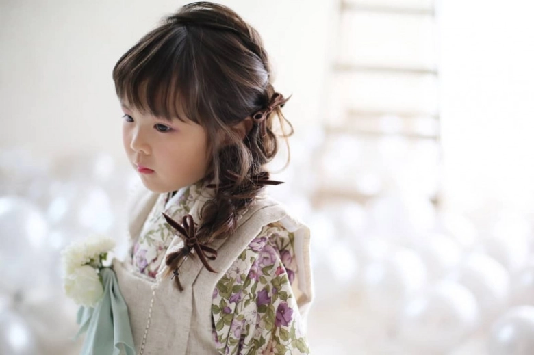結婚式の髪型2020子供にお勧めのヘアアレンジ10選！自宅で出来る簡単アレンジのやり方まとめ