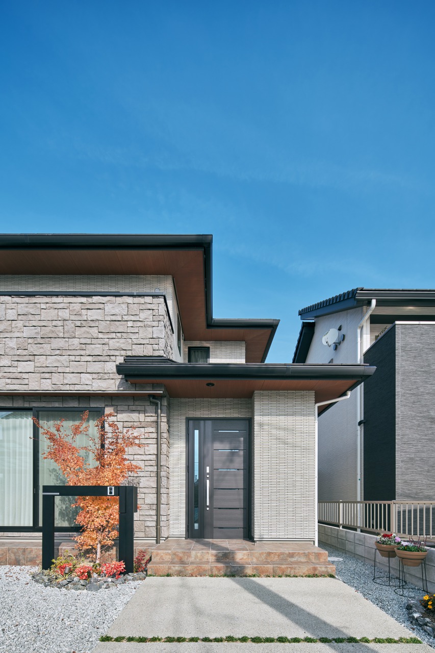 キッチンの換気扇の掃除をする親子 家族総出で大掃除をしている人々のイラスト Stock VectorAdobe Stock