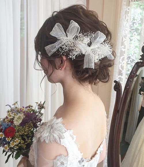 プランナーが教える 結婚式のお呼ばれヘアアレンジ集！出席にふさわしい髪型のマナーも解説トキハナmagazine