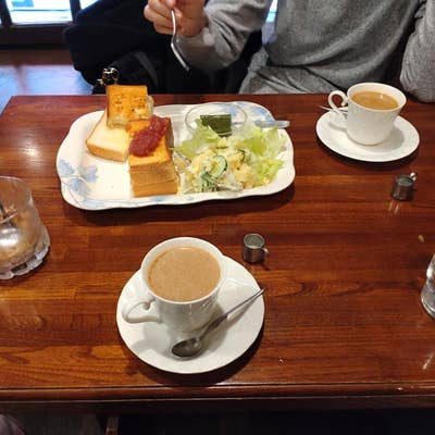 COFFEE モカ（珈琲店/江古田）昭和50年創業の老舗喫茶店。名物は冷たいミルクたっぷりコーヒーゼリー！ | グルメ情報誌「おとなの週末Web」