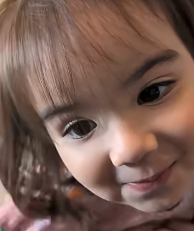 お腹の中でお化粧していた？」「美人さん」生後1時間の生まれたて赤ちゃんに反響の声 – ほ・とせなNEWS