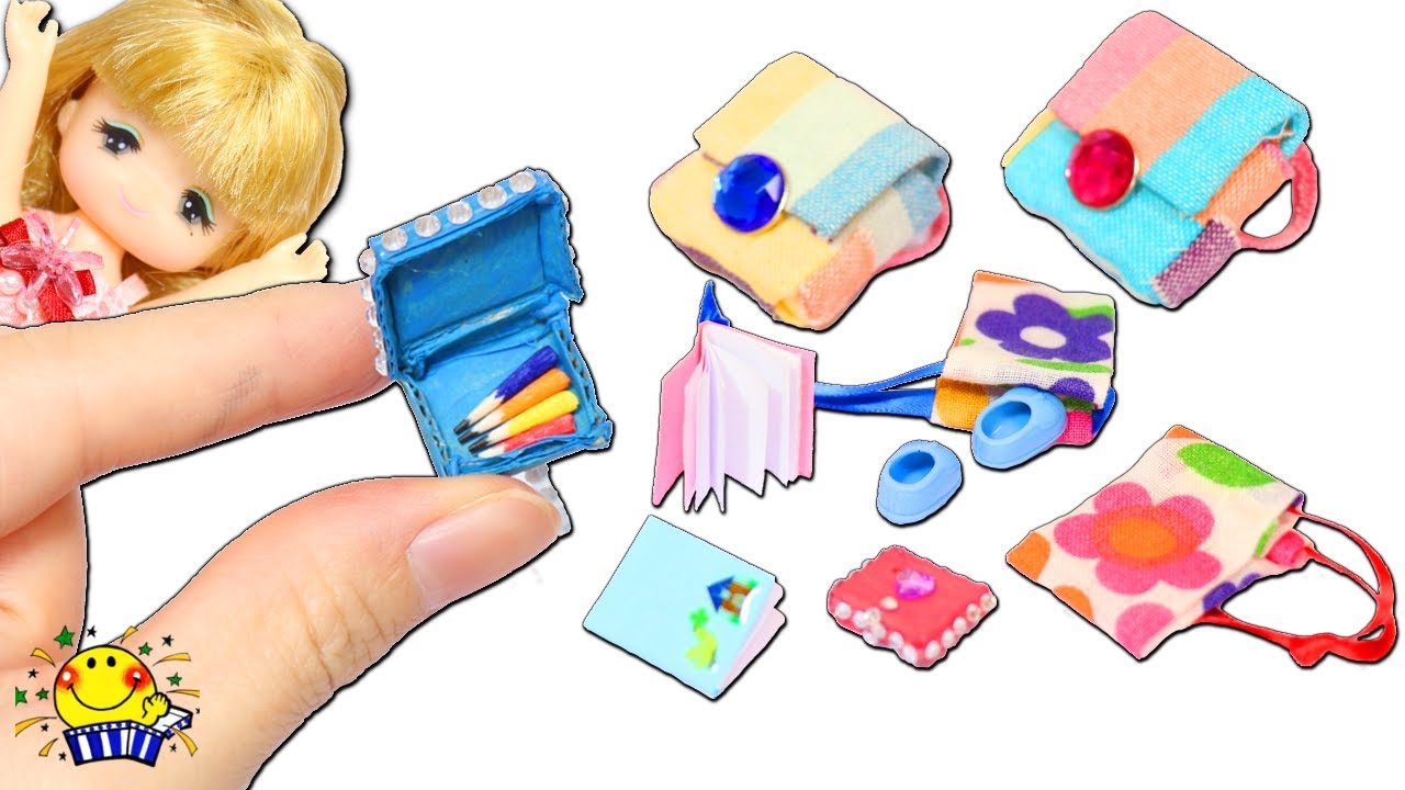 百均スポンジでリカちゃんベッドを自作！簡単、安くて、可愛い！築40年おんぼろ部屋の模様替え