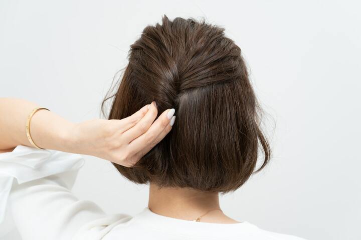 ショートヘア向け結婚式のお呼ばれヘア。気になるスタイルマナーとセルフアレンジ速習法ホットペッパービューティーマガジン