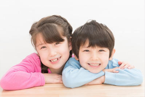 赤ちゃん・子供に英語の『聞き流し』が効果的！赤ちゃん～子ども向け聞き流しのおすすめも紹介！ミライコイングリッシュラボ