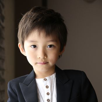 男の子 子供の髪型をツーブロックに！おうちカット方法やキッズも喜ぶカッコいいアレンジを紹介