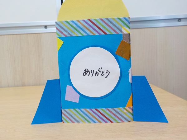 3月の工作教室「牛乳パックで作ろうペン立て」 - がきっこくらぶにっき