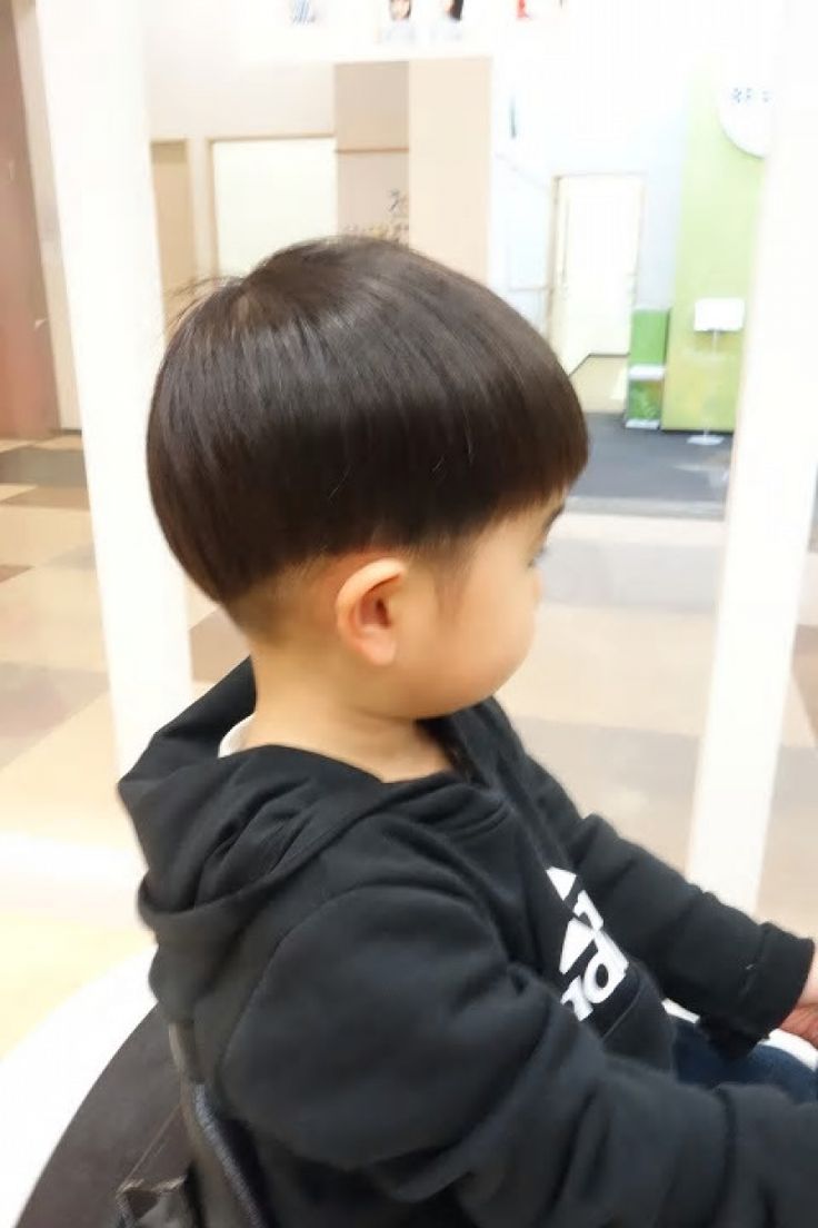 10 件の「男の子ヘアスタイル」や「こども 髪型」のアイデアを見つけましょう子供 髪型、キッズヘアスタイル 男の子、キッズカット など