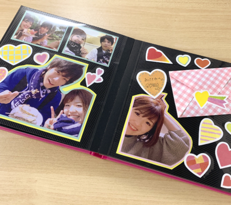 結婚記念日のプレゼントを手作りしよう！おすすめのアイテムやポイントを紹介似顔絵グラフィックス