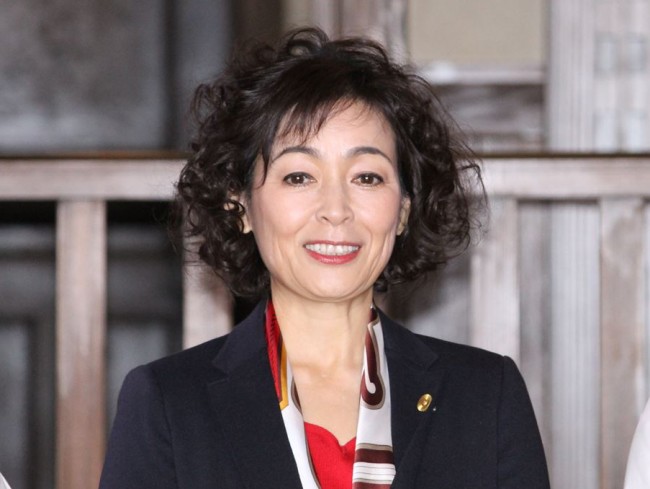 財前直見、18歳長男の大学入学式に出席 ファンから祝福 - エンタメ - ニュース クランクイン