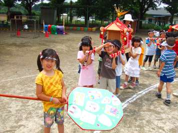 神輿を段ボール ダンボール で作るならみこし mikoshi へ