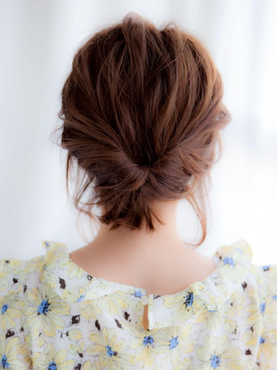 卒園式 ママ 髪型ハーフアップTikTok