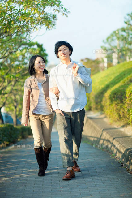 腕を組むポーズ集 - CLIP STUDIO ASSETS