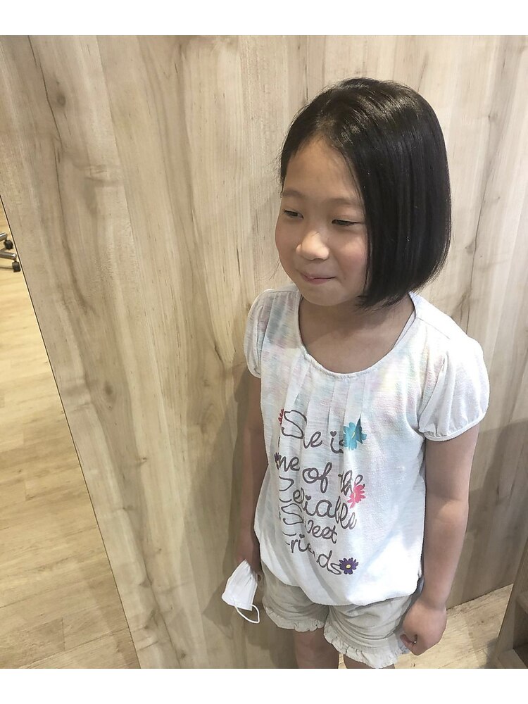 子供 髪型 女の子 前髪短めTikTok