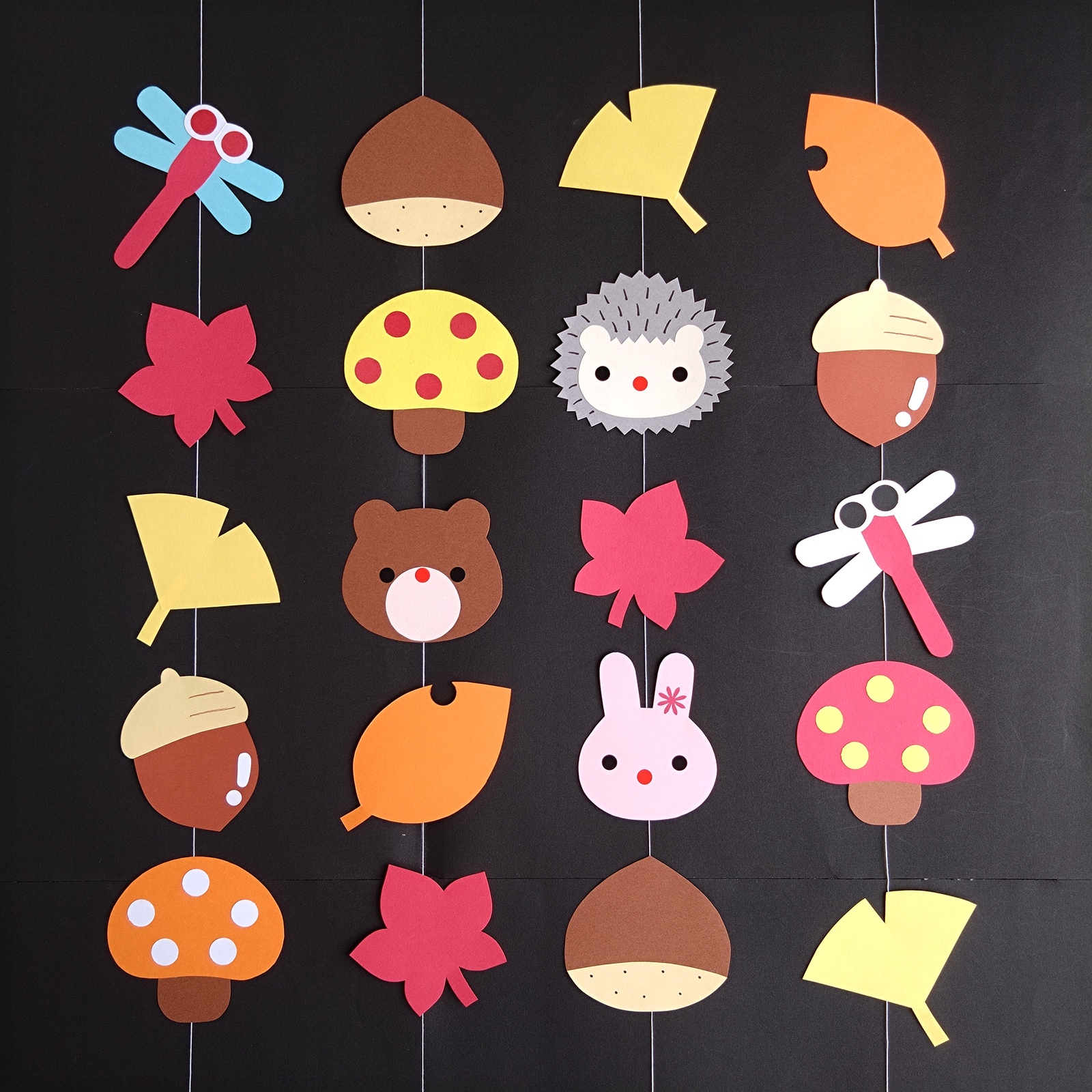 秋 保育室 吊るし飾りTikTok