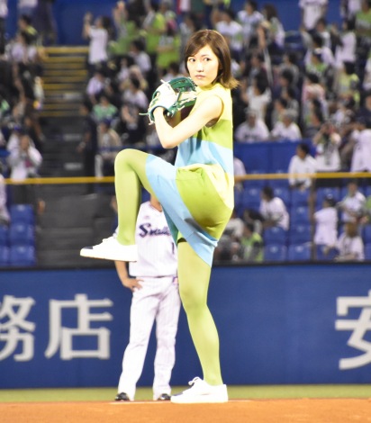 AKB48 君にウエディングを渡辺麻友さん ウエディングドレス2種 花嫁 渡辺麻友「晴れやか