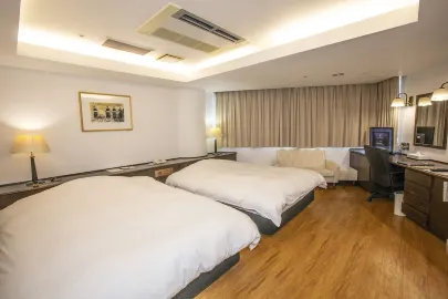 Zaaz Hotel 𝗕𝗢𝗢𝗞 Lagos