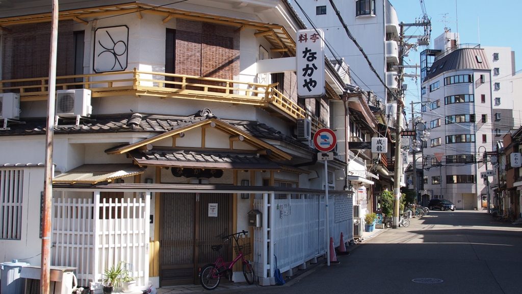 5店舗で150人以上が売春か、松島新地の経営者ら再逮捕 ホスト支払い困難女性も - 産経ニュース