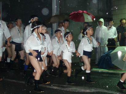 子供山笠とスパイシーなご主人アナバナ九州のワクワクを掘りおこす活動型ウェブマガジン九州の情報ポータルサイト