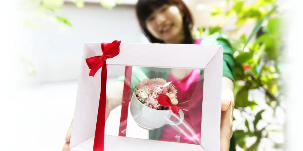 彼氏 交際１年記念日 半年記念日 プレゼント 絵本 手作り 定番 オリジナル絵本 両手いっぱいのありがとう : 記念de絵本ブックストア - 通販 -Yahoo!ショッピング