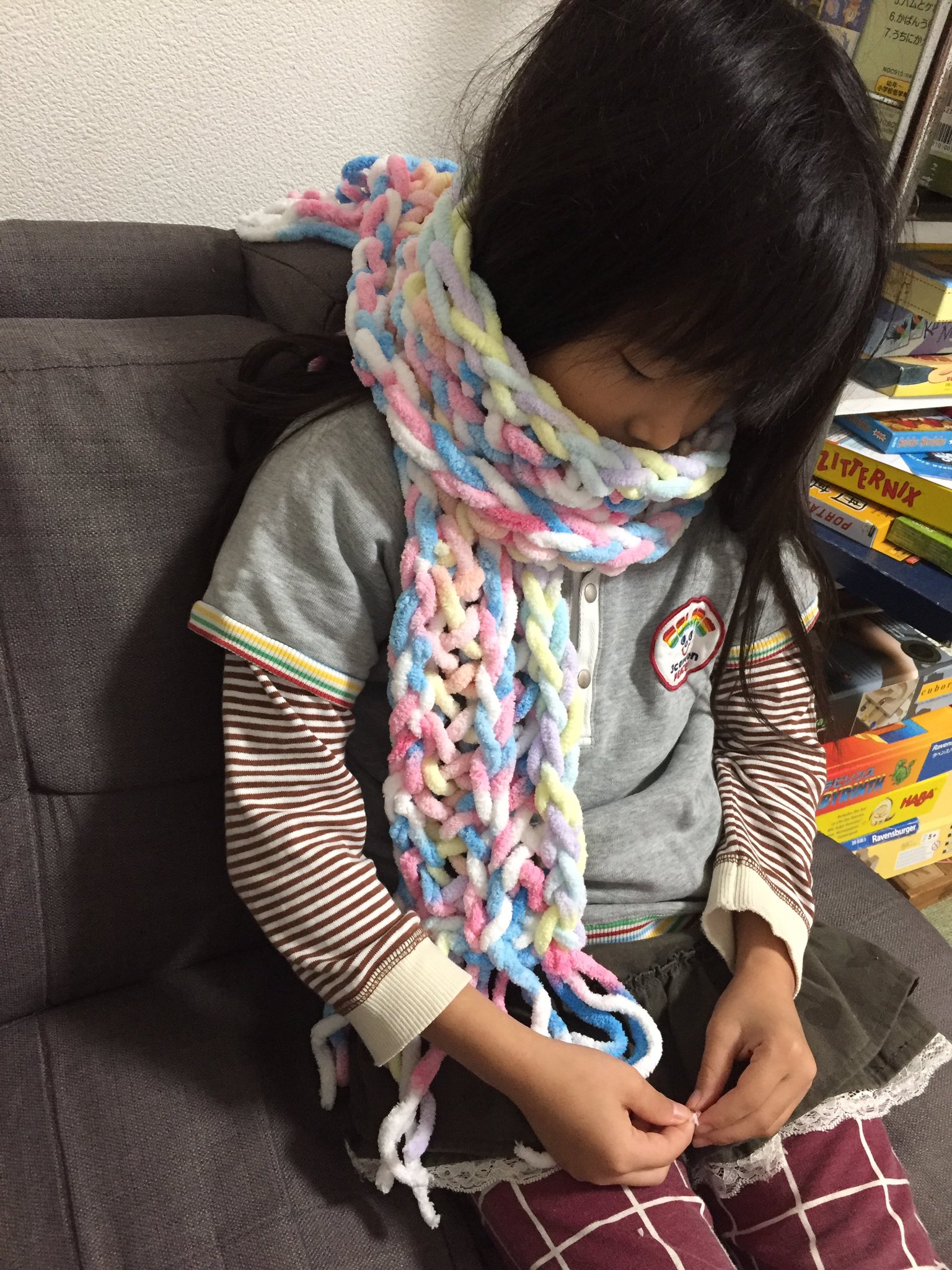 指編みヘアバンド 簡単手芸！子供でも出来る！かぎ針なしの手編みヘアバンドの作り方♡How to make a finger knittinghair band♡